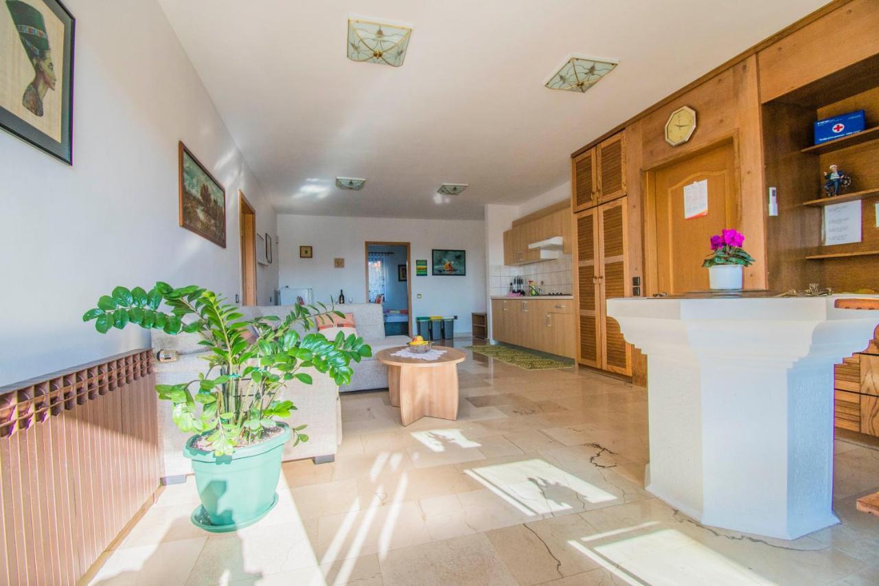 Apartments Grand & Plav In Krk Krk Town Exterior photo