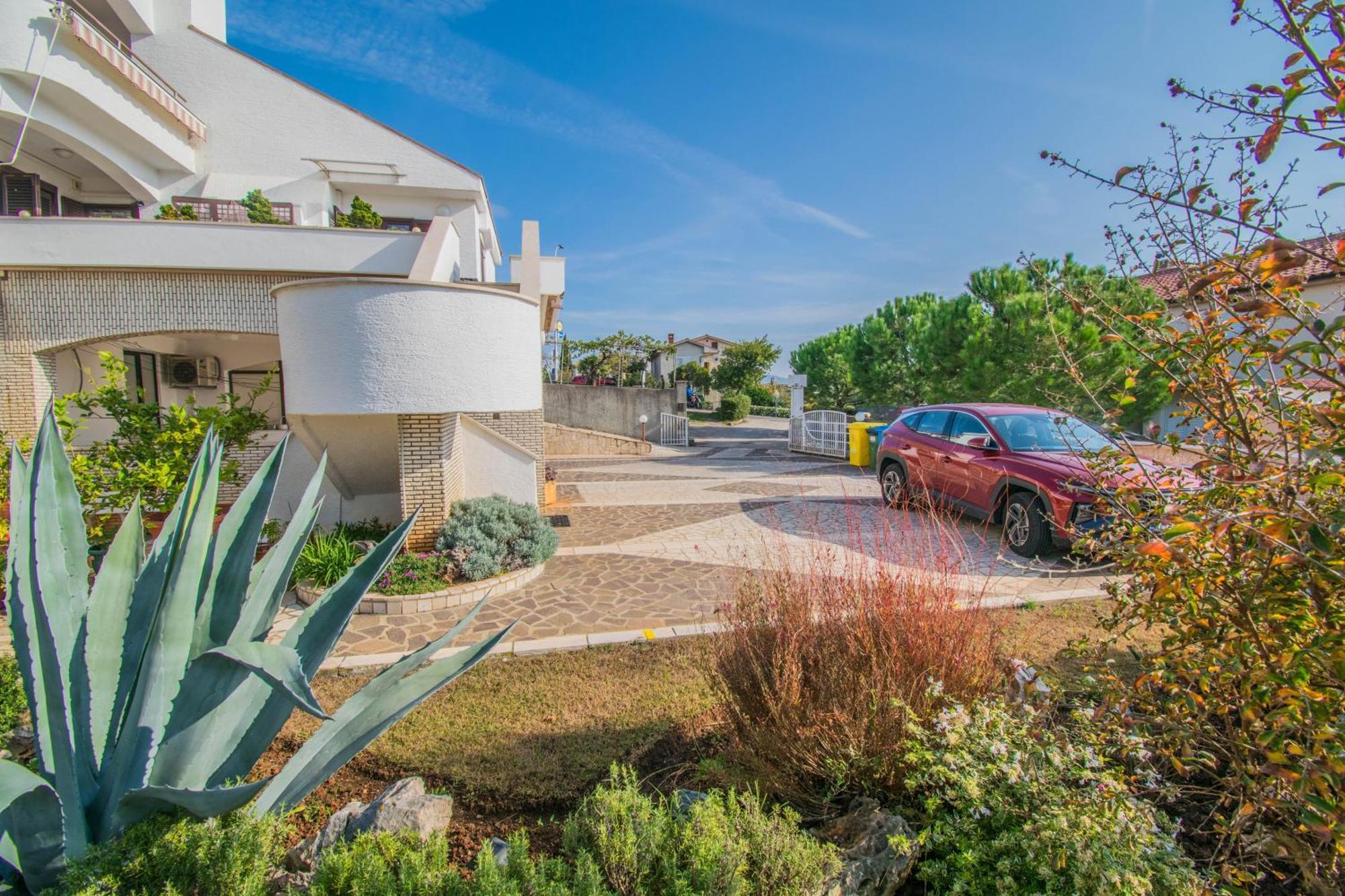 Apartments Grand & Plav In Krk Krk Town Exterior photo